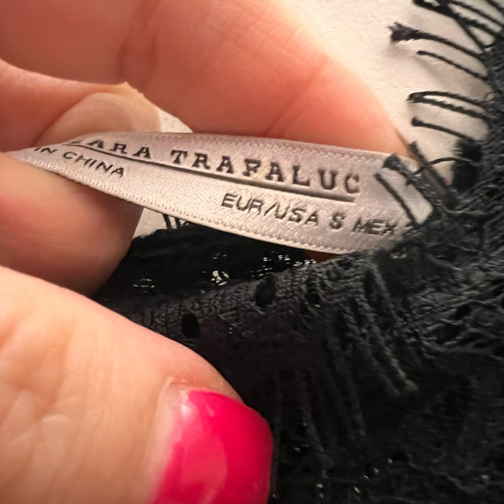 Zara lace top . Worn once size small - Picture 6 of 8